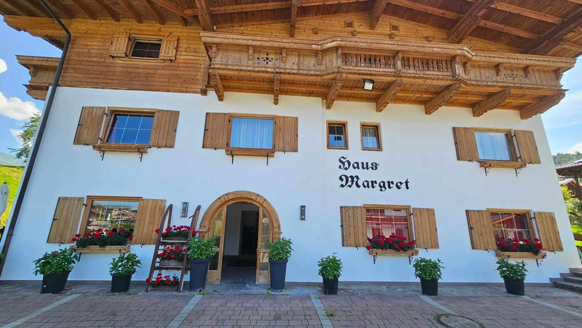 Absolute Active Resort Margret Kirchberg in Tirol Exterior photo